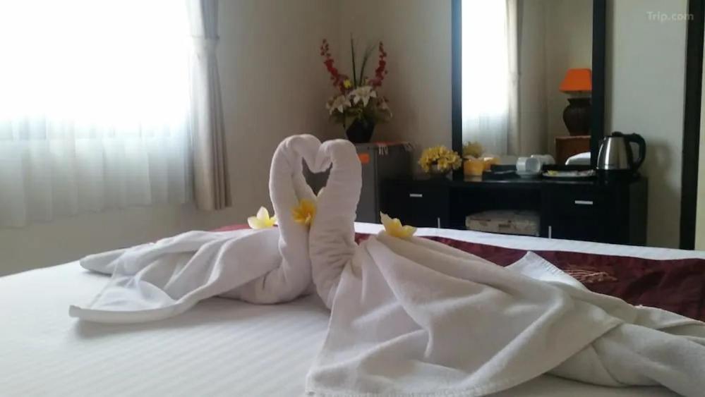 Tuban Torres Accommodation Kuta Lombok Buitenkant foto