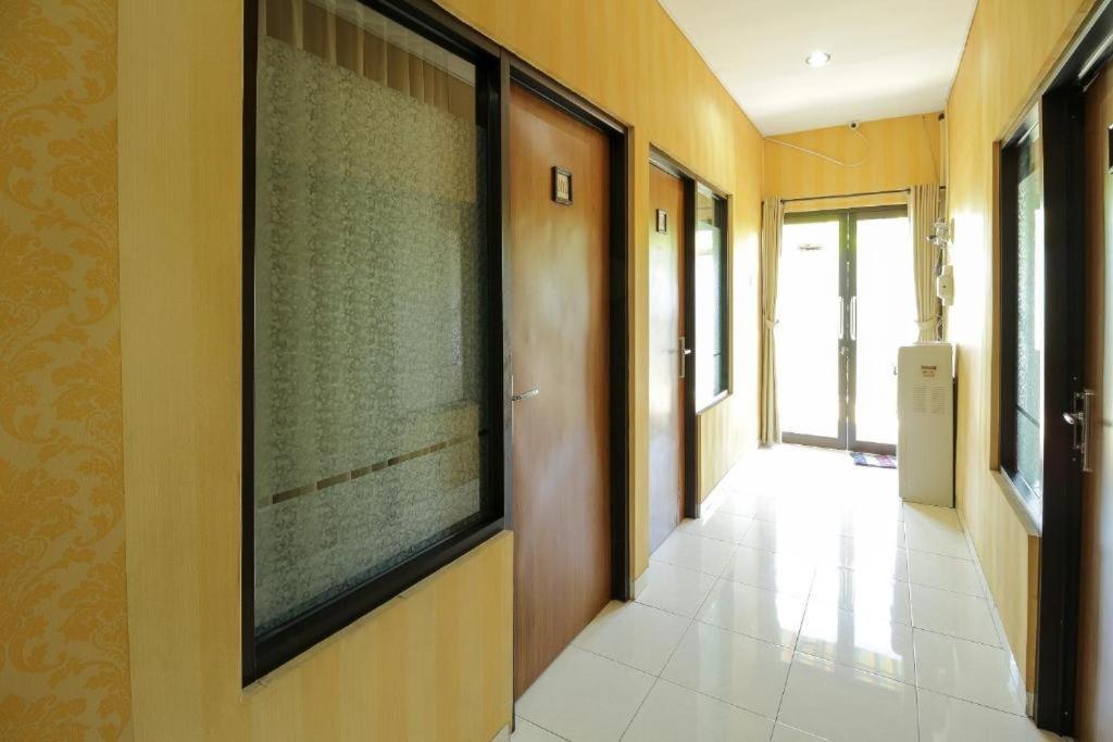 Tuban Torres Accommodation Kuta Lombok Buitenkant foto